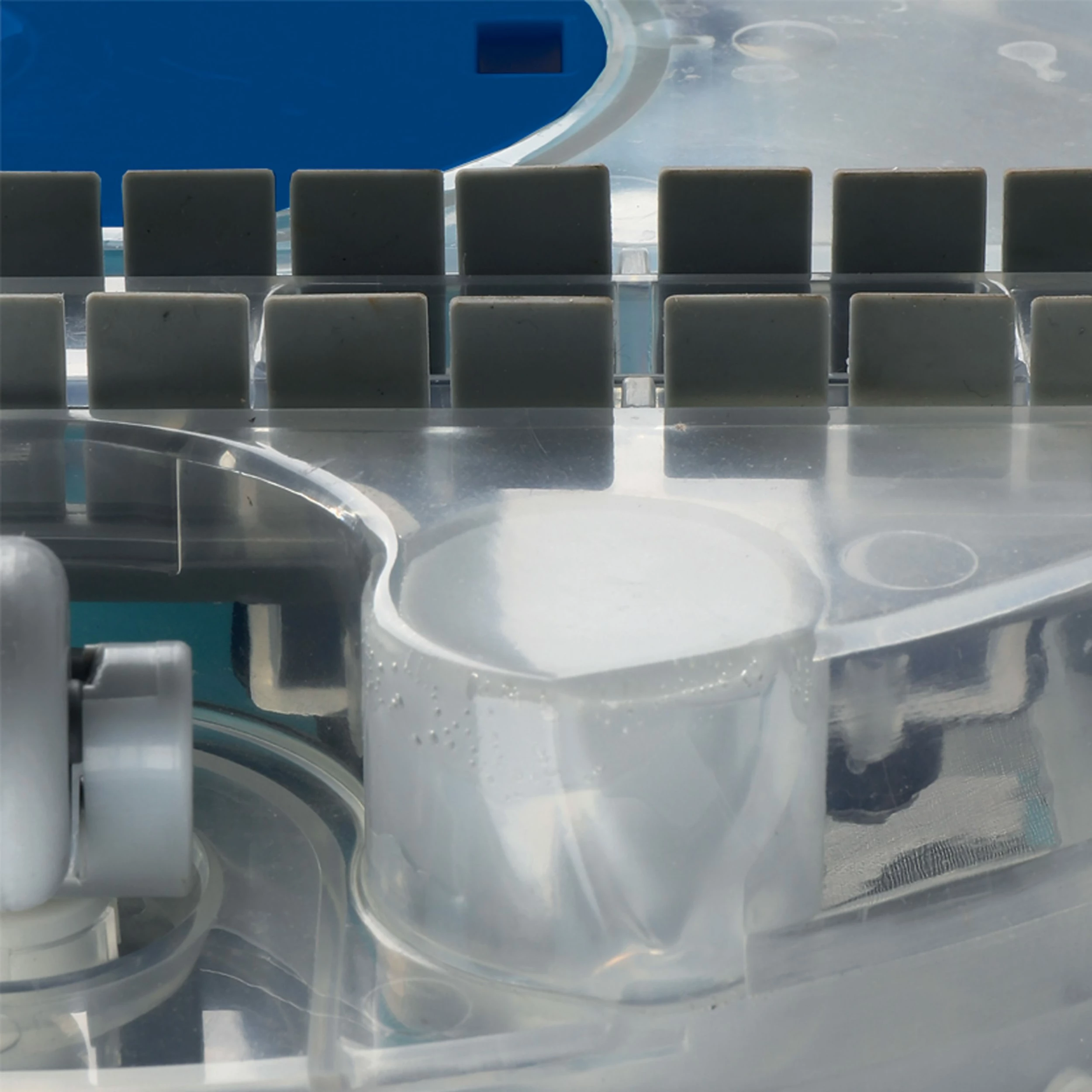 T.I.P. Akku Poolroboter Sweeper 3600 Akku – Bild 2